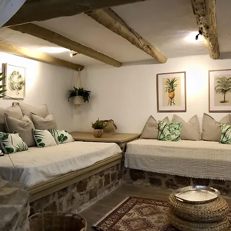 Vager Mani Hotel