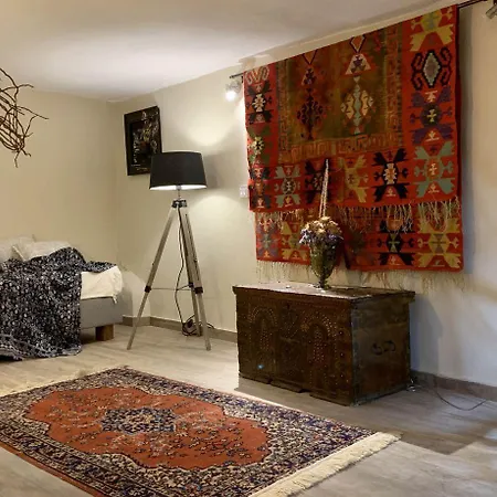 Vager Mani Hotel