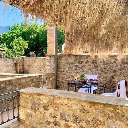 Vager Mani Hotel 4*