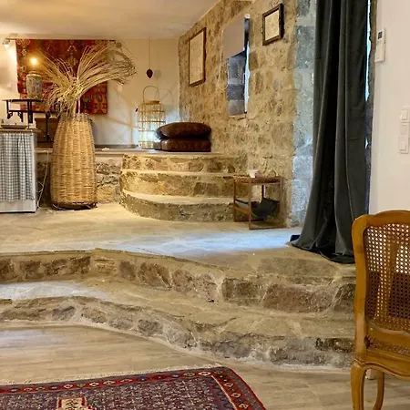 Vager Mani Hotel
